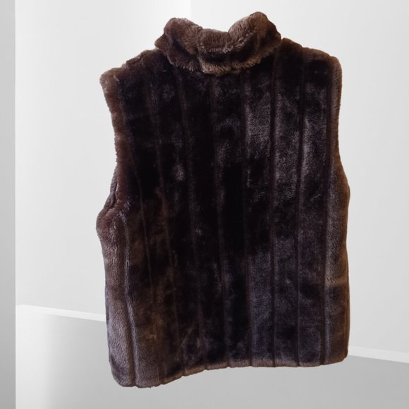 Tradition Country Collections Faux Fur Zippered Vest   Size S - Picture 6 of 11